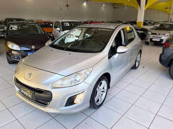 PEUGEOT 308 2.0 ALLURE 16V FLEX 4P AUTOMÁTICO PEUGEOT 308 2.0 ALLURE 16V FLEX 4P AUTOMÁTICO